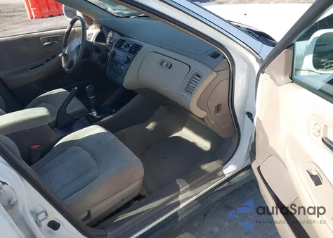 1999 Honda Accord Lx z USA, uszkodzony, nr VIN 1HGCG5548XA139106